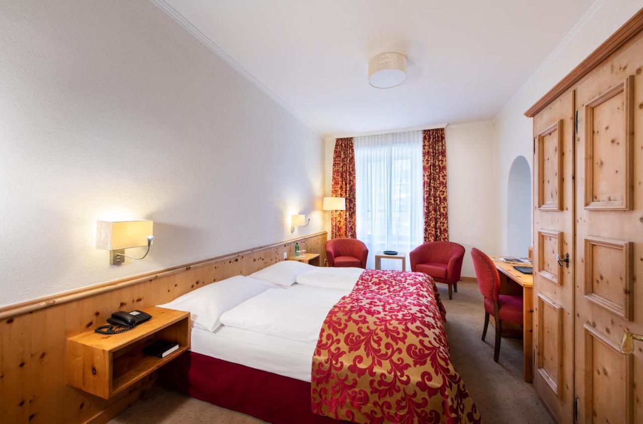 Hotel Engiadina Zuoz Εξωτερικό φωτογραφία