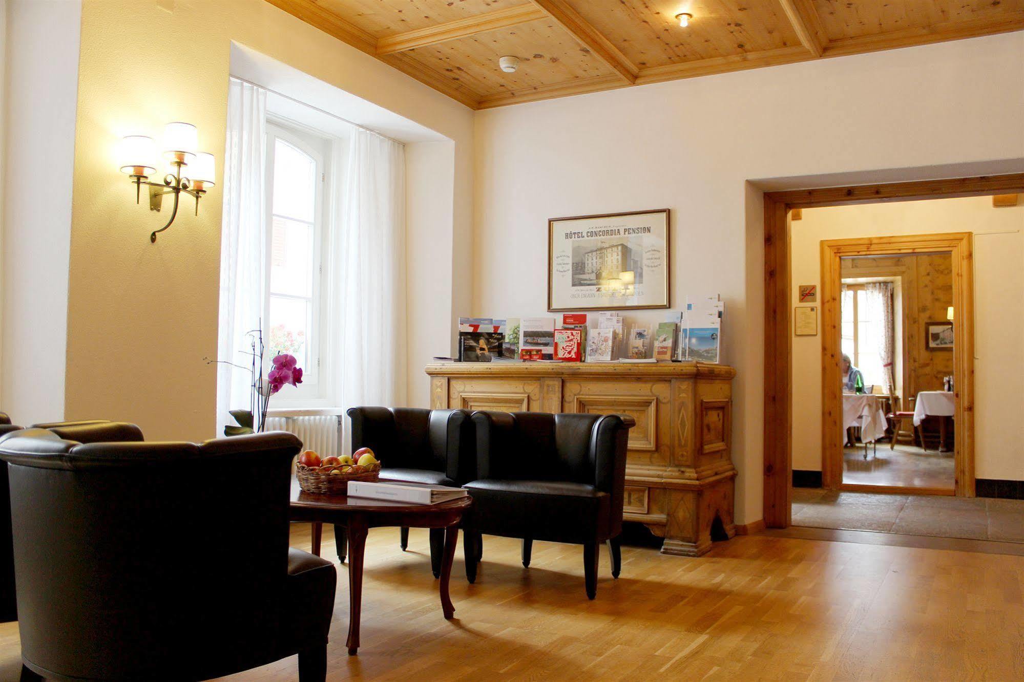 Hotel Engiadina Zuoz Εξωτερικό φωτογραφία